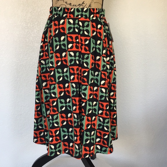 NWT Lularoe XS Madison skirt W/ pockets - Picture 1 of 6